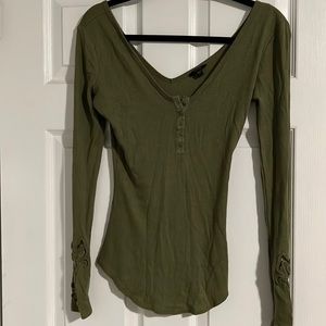 Guess long sleeve small